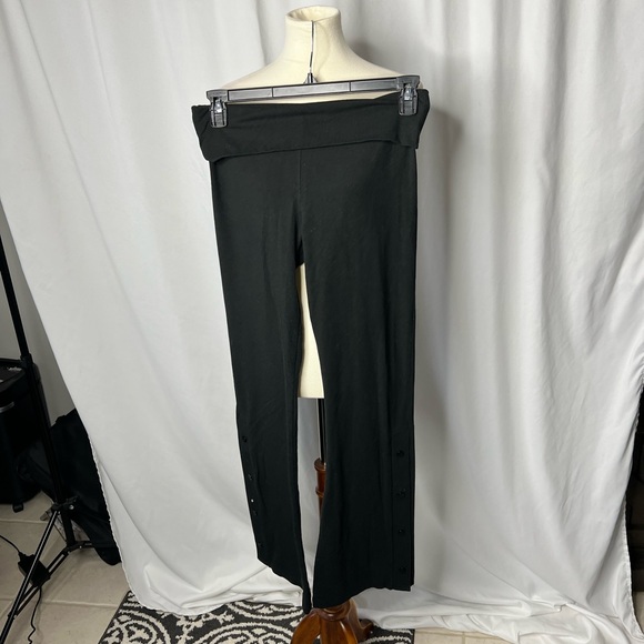 Victoria Sport Pants - Victoria Sport Button Leggings Black Size M